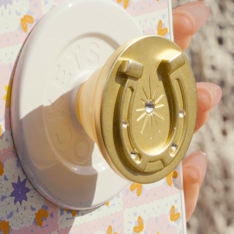 Desert Crochet — iPhone 13 Pro MagSafe Case - US 46160