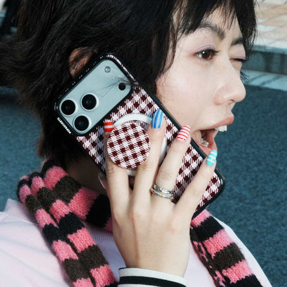 Black Cherry Gingham — iPhone 15 Pro MagSafe Case - US 03193